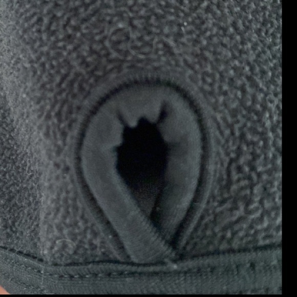 Tommy Hilfiger long sleeve black fleece hoodie with zippered front. Extra Small. - Picture 7 of 15